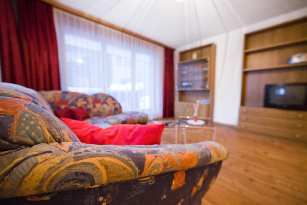 Haus Perelia C Apartment Zermatt Phòng bức ảnh